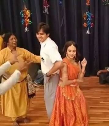 YUDKBH: Naina Sameer's dance and musical union in college fest