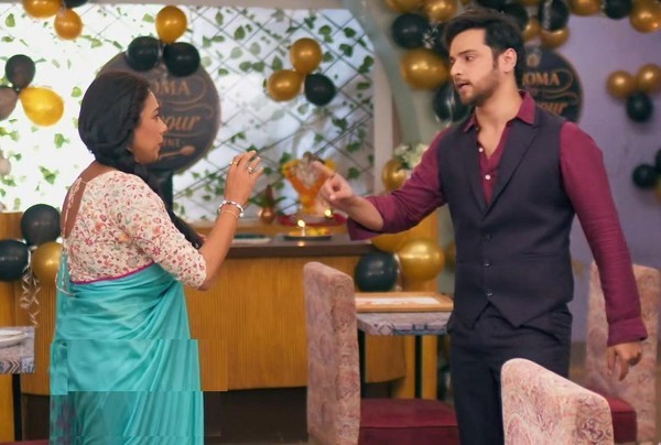 Anupama: Prem's fina...