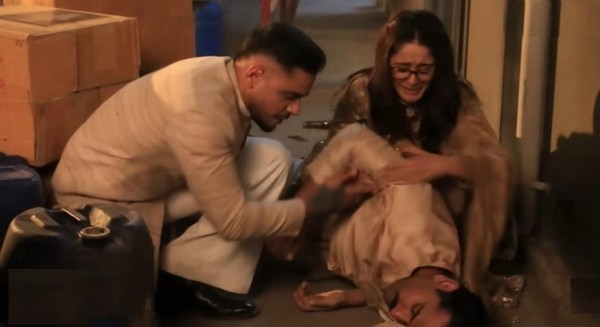 Mannat: Dhairya Gets...