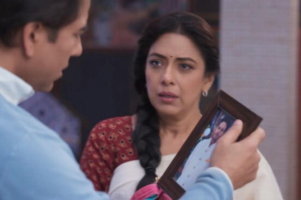 Anupama: Shruti vs A...