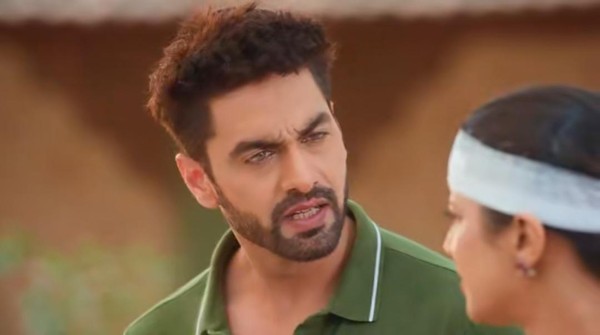 Yrkkh: Armaan manage...