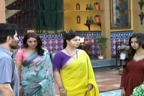 Mahadev and Sons: Ma...