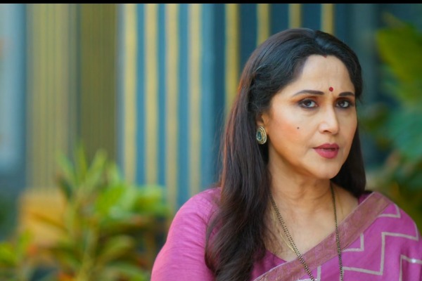 TDSM: Sudha gets hel...