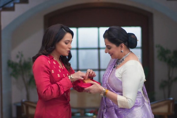 Anupama: Shruti and ...