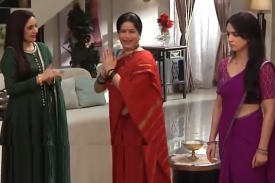 Jagadhatri: Rekha-Aa...