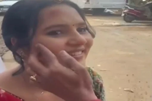 Priya Thakur Faints ...