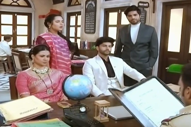 Vasudha: Samar Gets ...