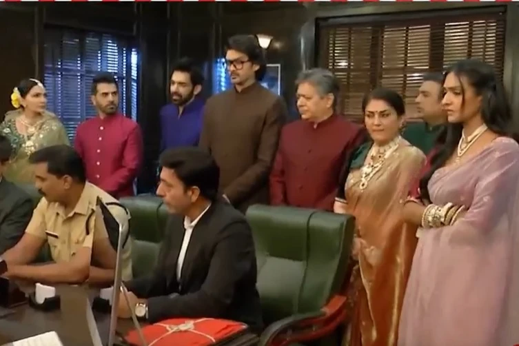 Dr. Aarambhi Twist: ...
