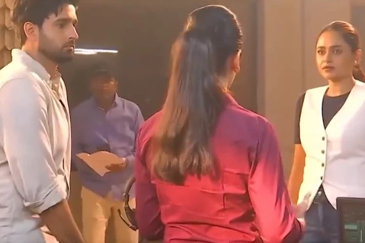 Jagadhatri: Jhanvi's...
