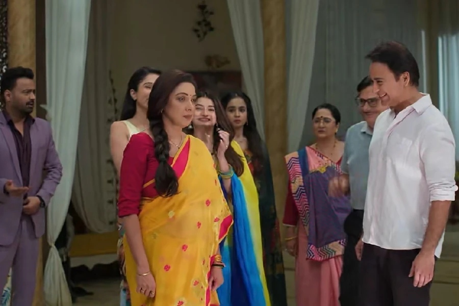 Anupama: Anupama Bre...